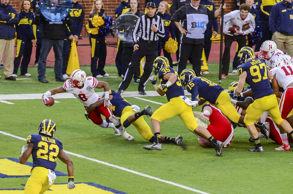 队友亲自辟谣！库兹马：我不记得字母哥和我们开过会